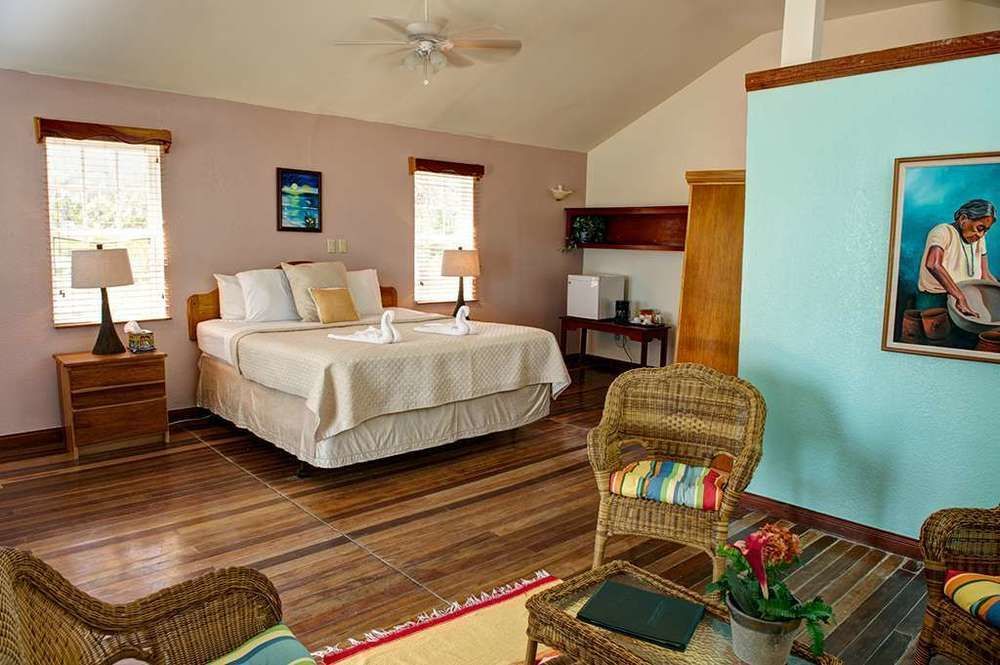 Blackbird Caye Resort Turneffe Atoll Extérieur photo